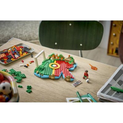 LEGO Editions - Cristiano Ronaldo – Hvězdné momenty fotbalu