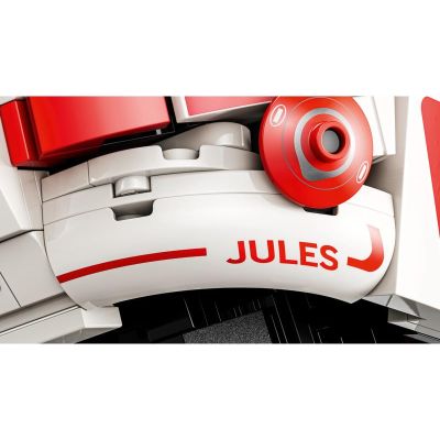 LEGO Editions - Helma Charles Leclerc ze Scuderia Ferrari HP