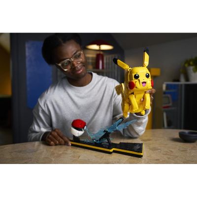 LEGO Pokémon - Pikachu a Pokébal