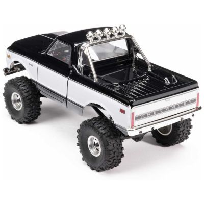 Axial SCX24 Chevrolet C10 1971 1:24 4WD RTR černý