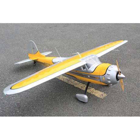 Cessna 195 2,28 m sárga