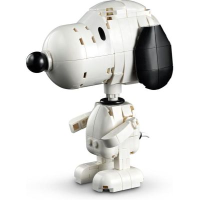 LEGO Ideas - Peanuts: Snoopyho bouda