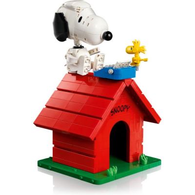 LEGO Ideas - Peanuts: Snoopyho bouda