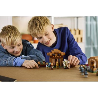 LEGO Minecraft - Útok Mága na vesnici