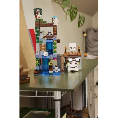 LEGO Minecraft - Ďasí základna