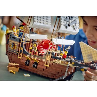 LEGO Creator - Kultovní pirátská loď