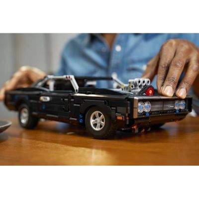 LEGO Technic - Auto Fast and Furious Dodge Charger R/T