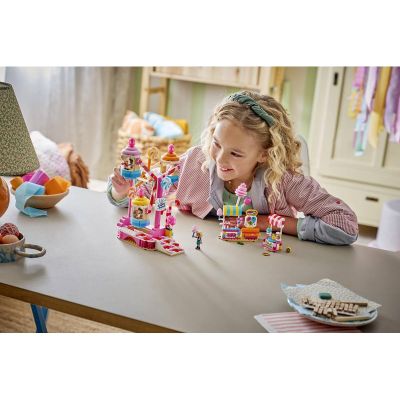 LEGO Friends - Kolotoč se sladkostmi a cupcaky