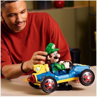 LEGO Super Mario - Mario Kart™ – Luigi a Mach 8