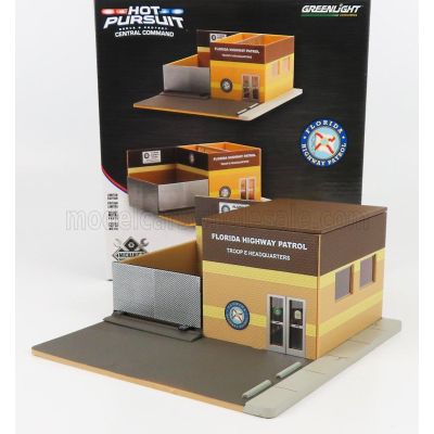 GREENLIGHT ACCESSORIES SET OFFICINA GARAGE MECHANIC'S CORNER PURSUIT CENTRAL COMMAND FLORIDA HIGHWAY PATROL STATION - BROWN CREA