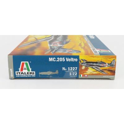 ITALERI MACCHI MC205 VELTRO AIRPLANE MILITARY 1942 1/72