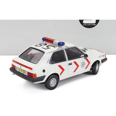 TRIPLE9 VOLVO 343 GLS DUTCH POLICE 1982 - WHITE RED 1/18