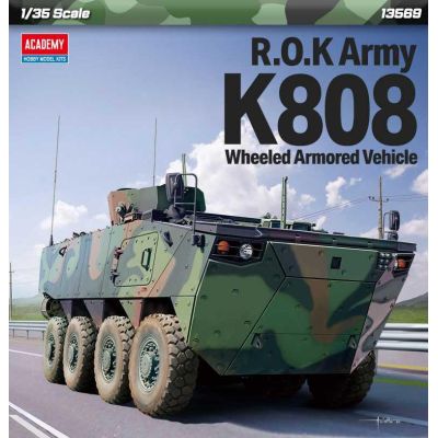 Model Kit military 13569 - R.O.K. ARMY K808 WAV (1:35)