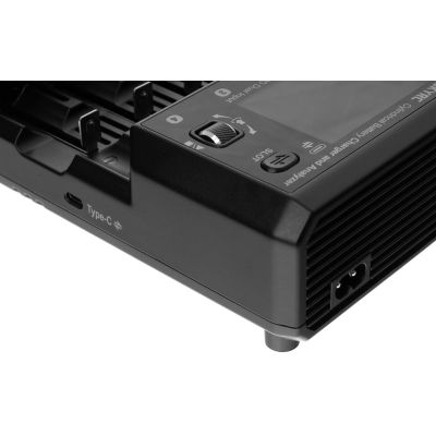 SKY RC MC5000 Nabíječ a analyzér cylindrických baterií