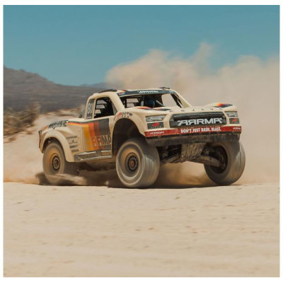 Arrma Mojave 6S BLX 1:7 4WD RTR béžová