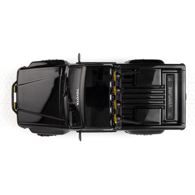 Venture18 1985 Toyota Hilux SR5 - černý