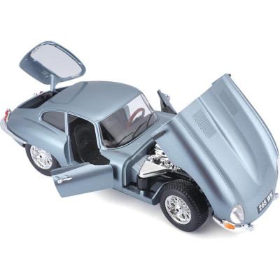 Bburago Jaguar E-type Coupe 1:18 světle modrá metalíza