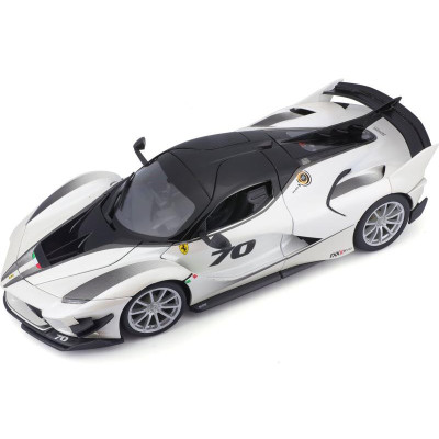 Bburago Ferrari FXX-K EVO No.70 1:18 bílá/černá