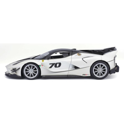 Bburago Ferrari FXX-K EVO No.70 1:18 bílá/černá
