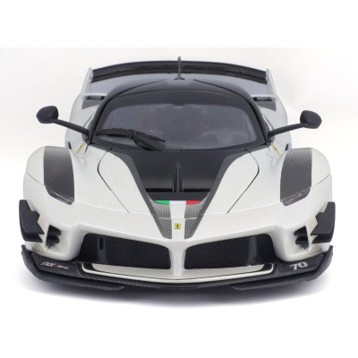 Bburago Ferrari FXX-K EVO No.70 1:18 bílá/černá