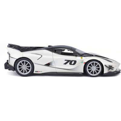 Bburago Ferrari FXX-K EVO No.70 1:18 bílá/černá