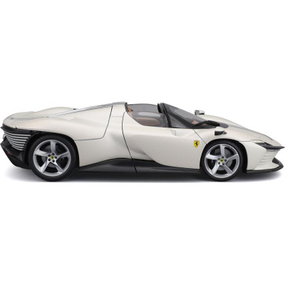 Bburago Signature Ferrari Series Daytona SP3 1:18 bílá