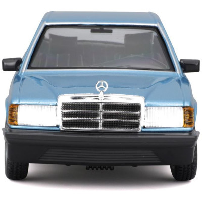 Bburago Mercedes-Benz 190E 1987 1:24 světle modrá metalíza