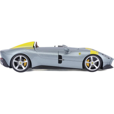 Bburago Ferrari Monza SP1 1:24 stříbrná