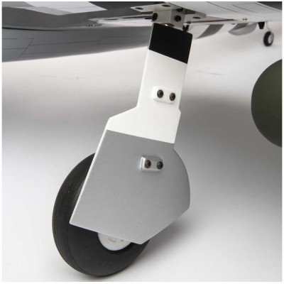 Hangar 9 P-47D Thunderbolt 1.7m 20cc ARF