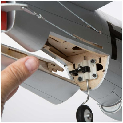Hangar 9 P-47D Thunderbolt 1.7m 20cc ARF