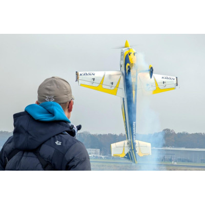 104" Extra NG ARF - červená 2,64m