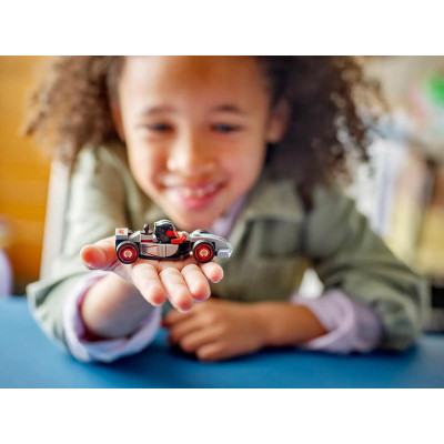 LEGO Minifigurky - Sběratelská závodní auta F1