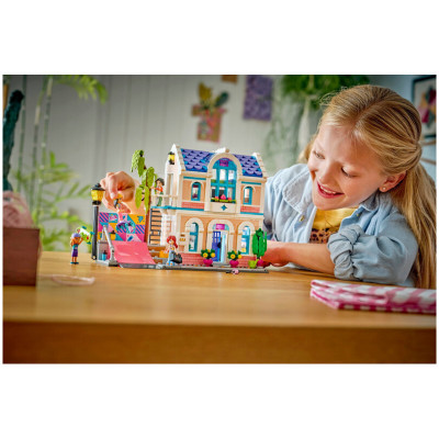 LEGO Friends - Liann és a családi háza