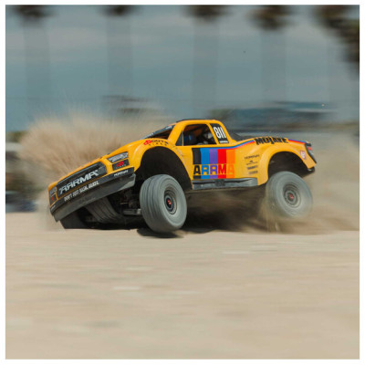 Arrma Mojave 6S BLX 1:7 4WD RTR žlutá