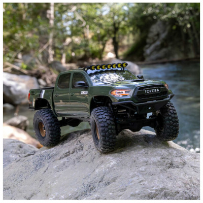 Axial SCX30 Toyota Tacoma TRD Pro Extreme 1:30 4WD RTR zelený
