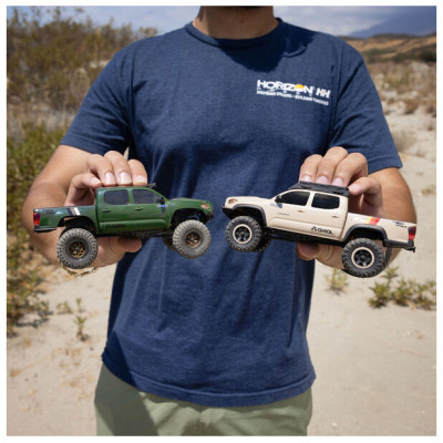 Axial SCX30 Toyota Tacoma TRD Pro Extreme 1:30 4WD RTR zelený