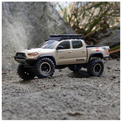 Axial SCX30 Toyota Tacoma TRD Pro Extreme 1:30 4WD RTR pískový