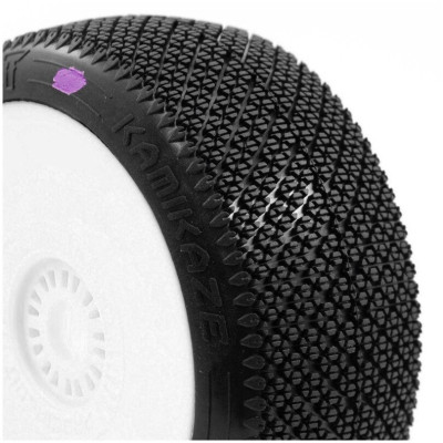 KAMIKAZE V2 BUGGY K1 (CLAY SUPER SOFT) nalepené pneumatiky, bílé disky, 2 ks.