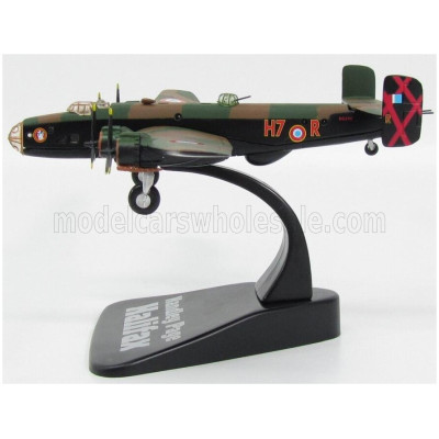 EDICOLA HANDLEY PAGE HALIFAX BOMBARDIERE 1940 - FRENCH AIR FORCE - CAMOUFLAGE 1/144