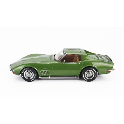 KK SCALE CHEVROLET CORVETTE C3 1972 - WITH REMOVABLE ROOF PARTS - GREEN 1/18