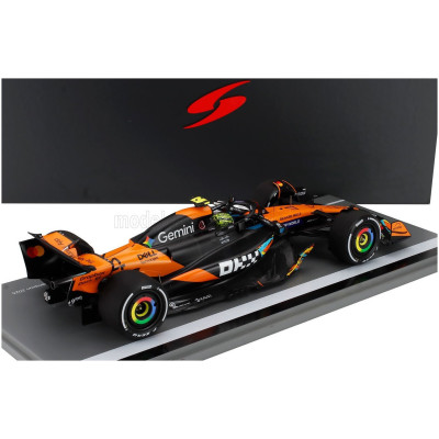 SPARK MODEL McLAREN F1 MCL39 TEAM MCLAREN N 4 WORLD CHAMPION 3rd ABU DHABI GP WITH PIT BOARD 2025 LANDO NORRIS - ORANGE BLACK