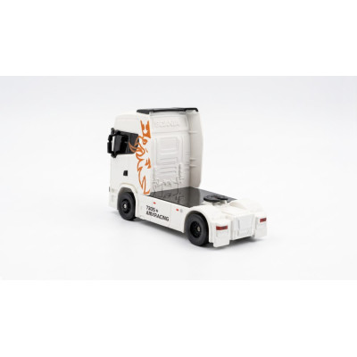 Mini Scania 730 S so skriňovým návesom, pohon 4WD, mierka 1:64, RTR, biela