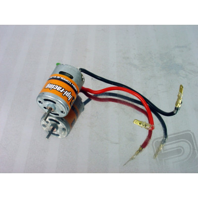 RM-18 21 závitový motor (Recon 1/18)