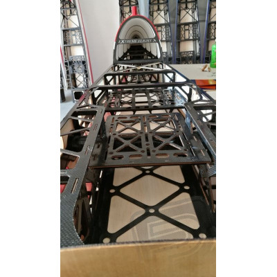 104" Extra 300 V2 - červená/černá/bílá 2,64m