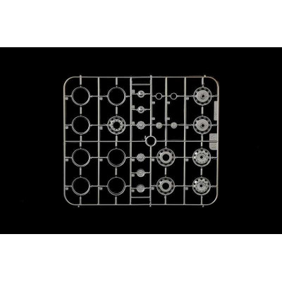 Model Kit truck 3934 - IVECO HI-WAY E5 ABARTH (1:24)