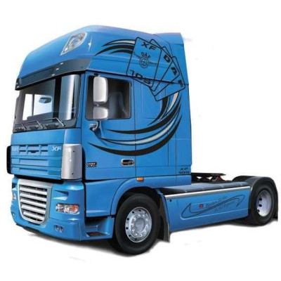Model Kit truck 3933 - DAF XF105 Space America (1:24)