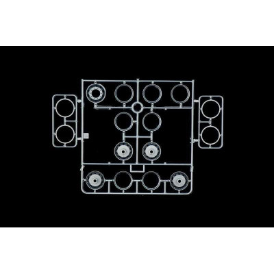 Model Kit truck 3925 - FREIGHTLINER FLD 120 SPECIAL (1:24)