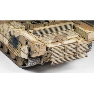 Model Kit tank 3695 - Terminator 2 Russ.Fire Support Vehicle (1:35)