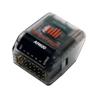 Új 6-csatornás miniatűr Spektrum AR620 RC vevőkészülék DSMX/DSM2 modulációval, 2,4 GHz-es tartományban működő, teljes hatótávolsággal. Új vevőházban integrált antennával. Nincs több sérült antenna! Egy nagy gomb segítségével könnyedén párosíthatja a vevőt.