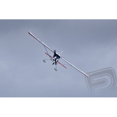 Kingfisher 1400mm ARF s koly, plováky a lyžemi